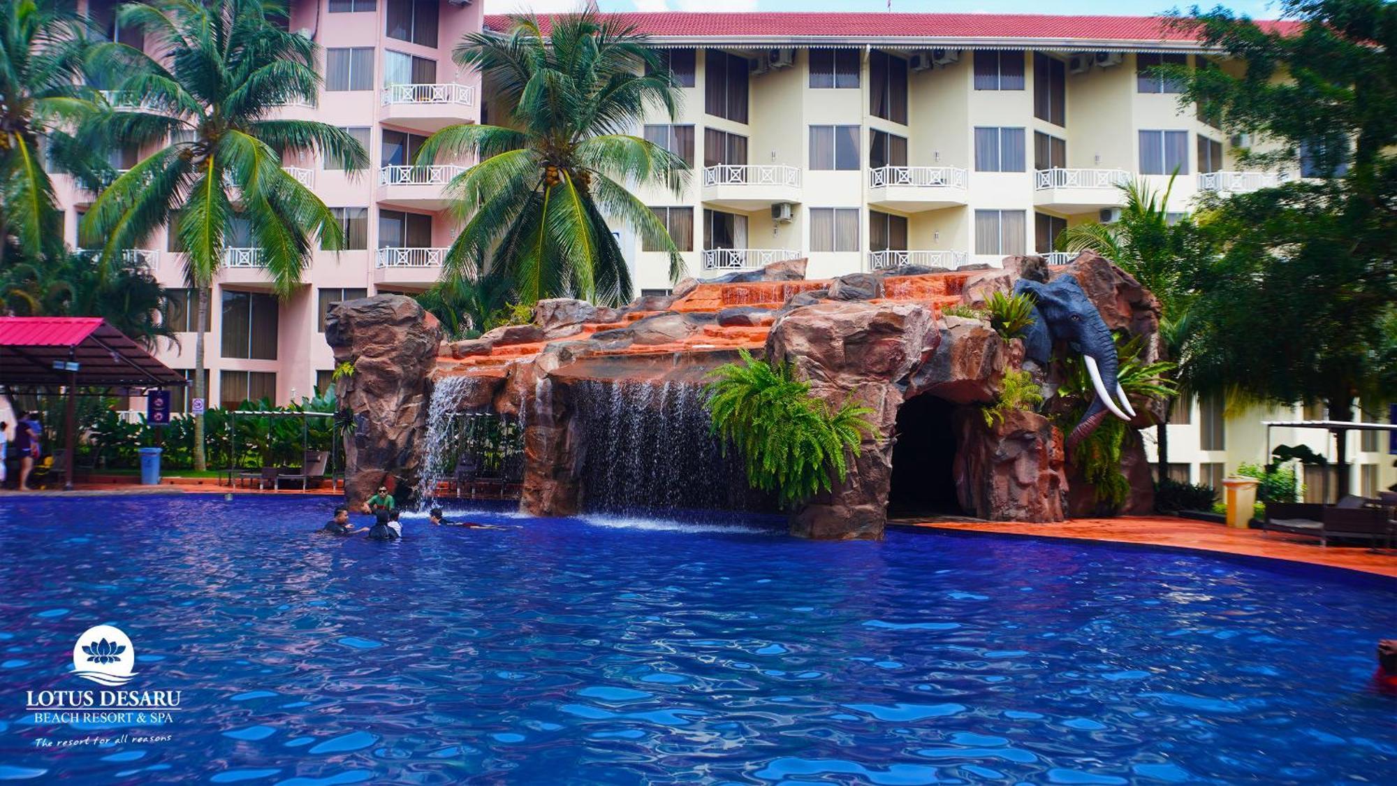 Lotus Desaru Beach Resort & Spa Bandar Penawar Екстер'єр фото